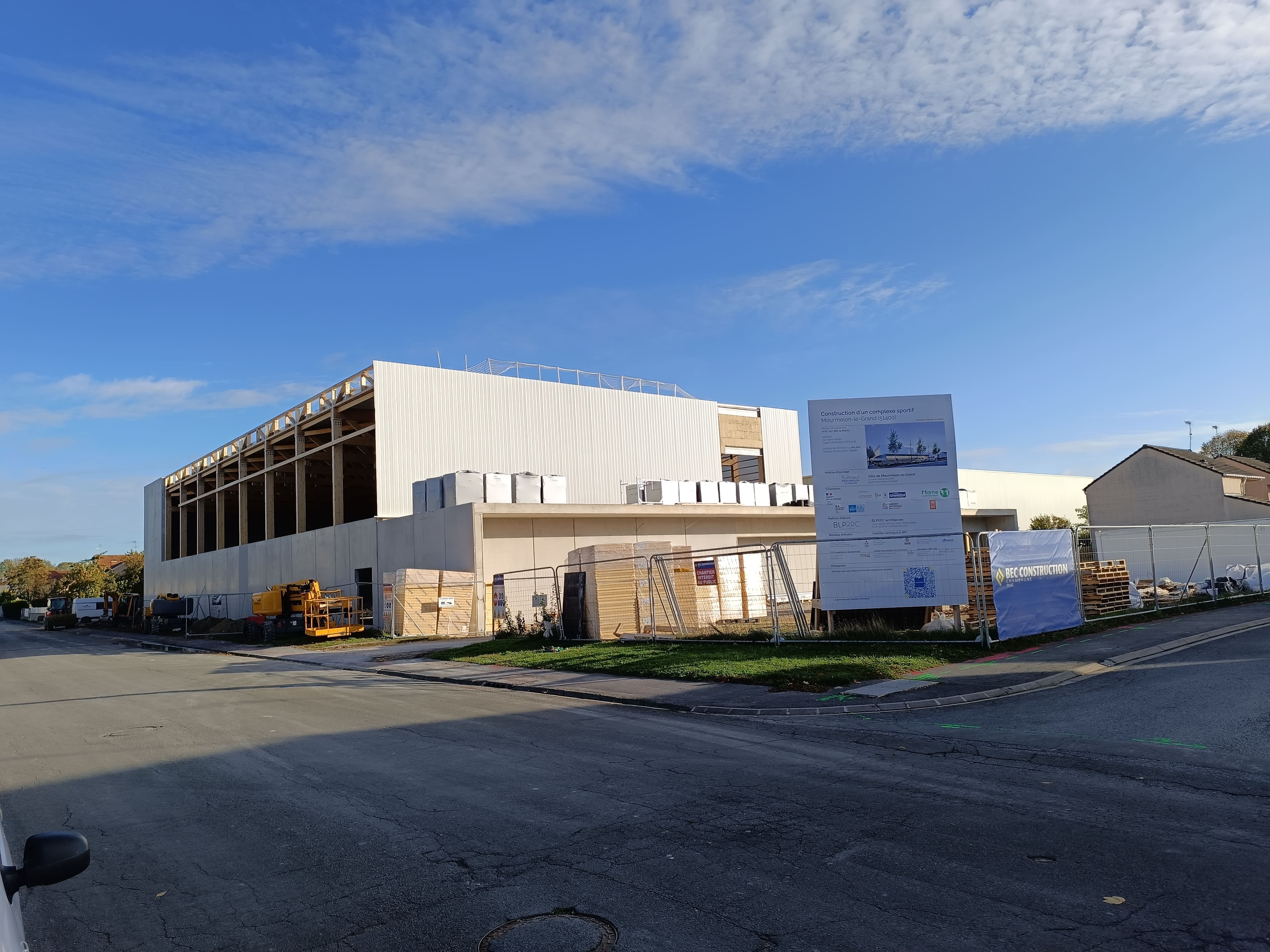 Complexe sportif 2025 10 24 22